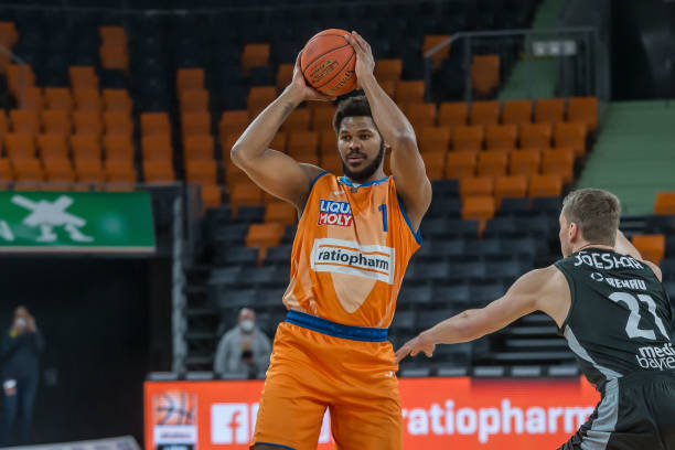 透明且统一 透明且统一